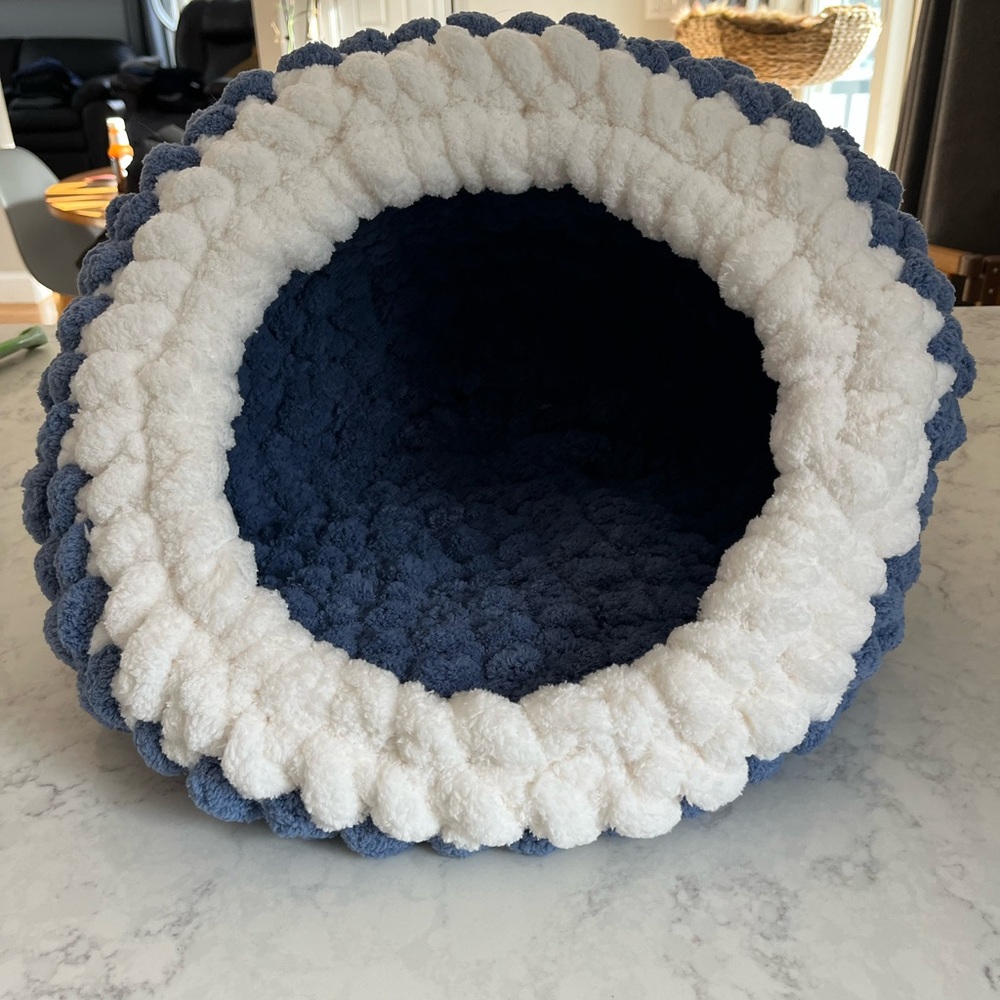 Plush Navy and White Cat Bed